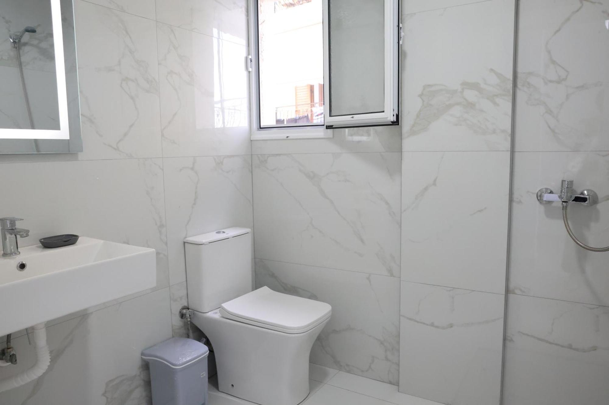Ida Apartments Саранда Екстер'єр фото