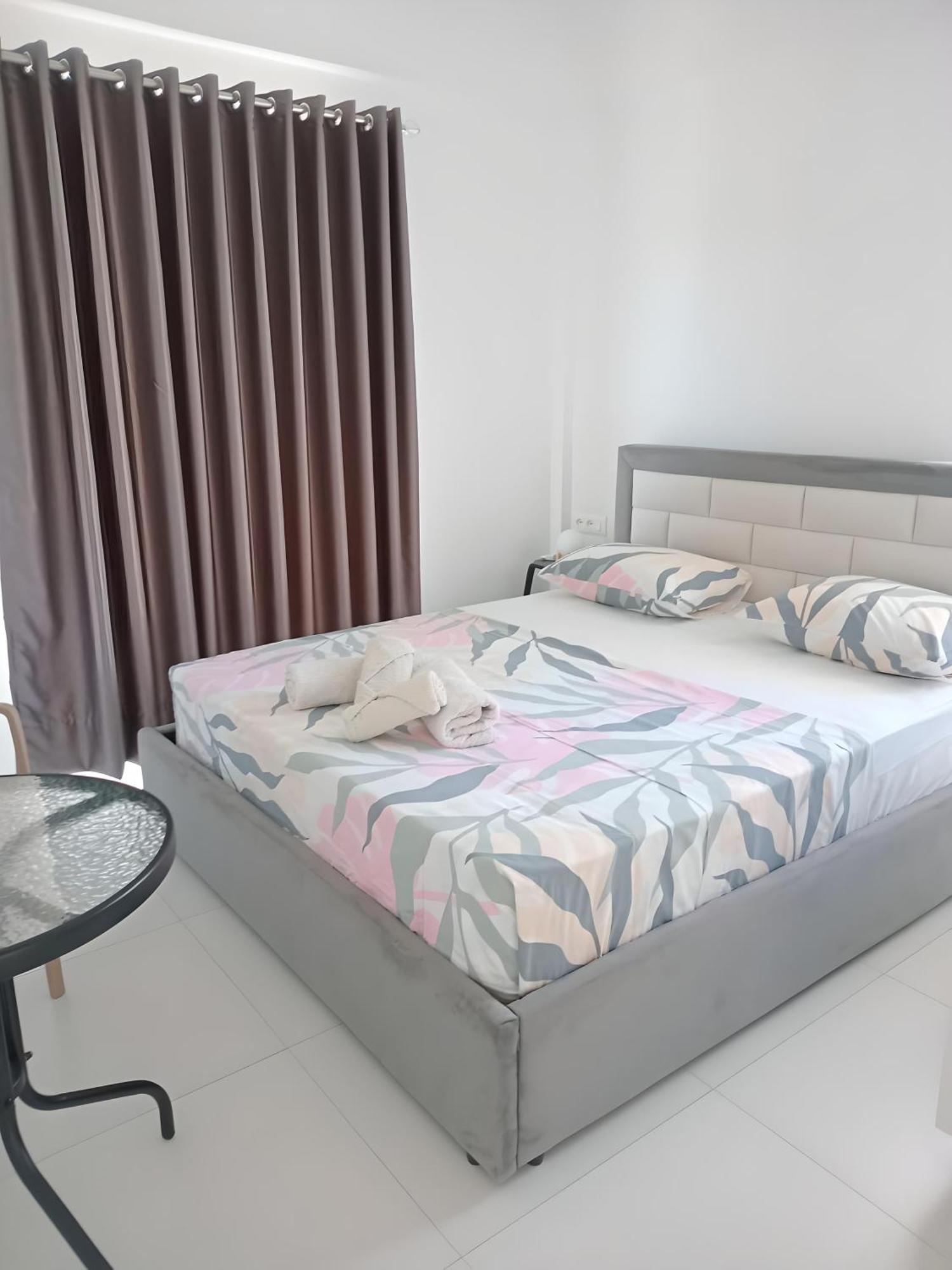 Ida Apartments Саранда Екстер'єр фото