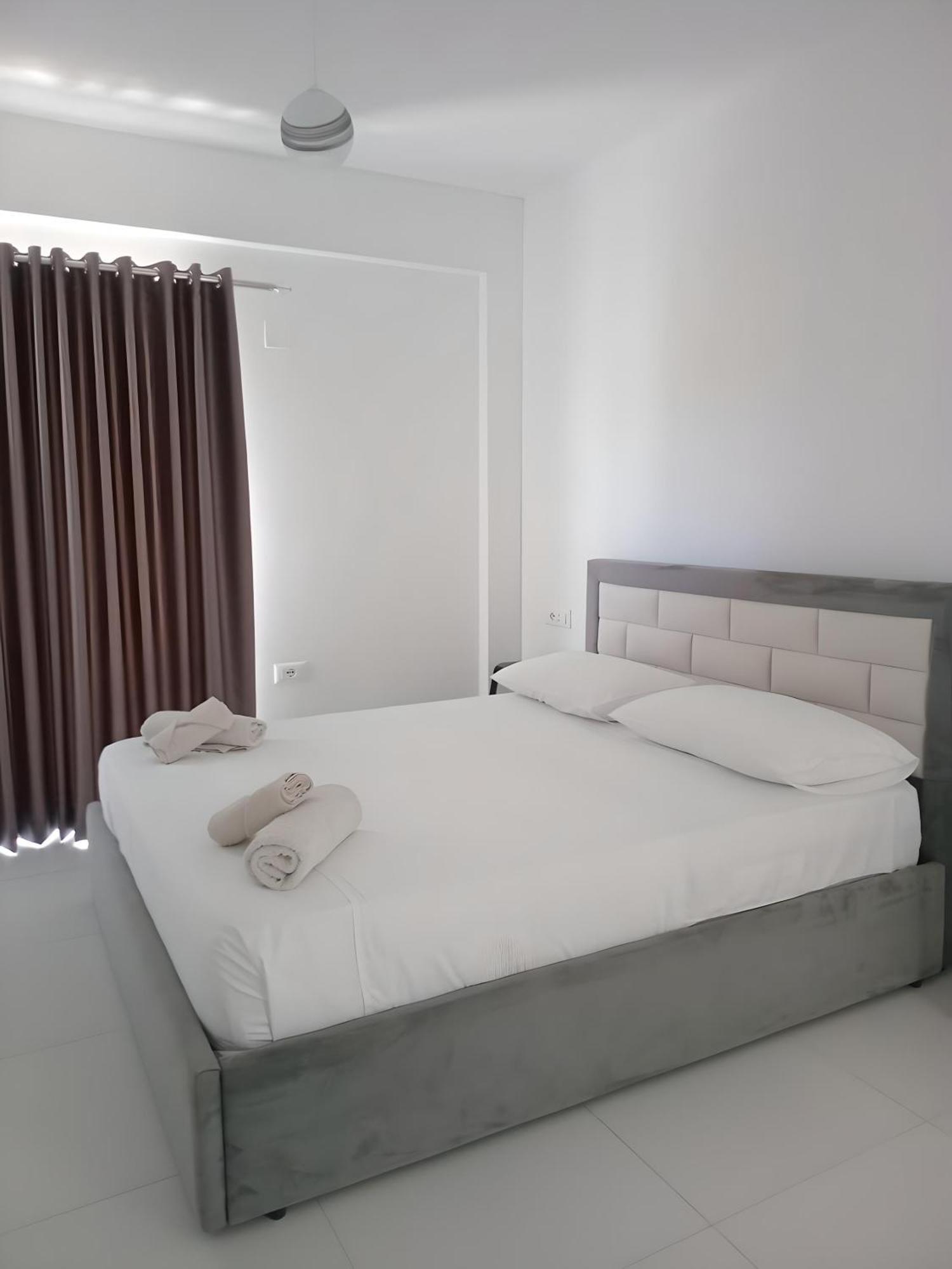 Ida Apartments Саранда Екстер'єр фото